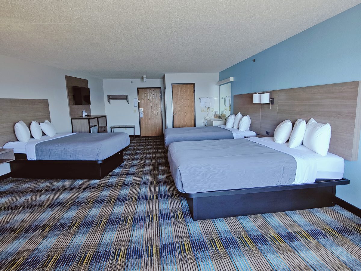 3 Queen Room